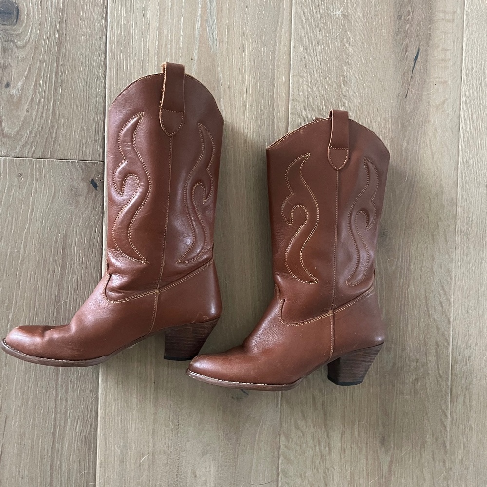 Womens Vintage Cowboy Boots - Carmel - Size 7.5
